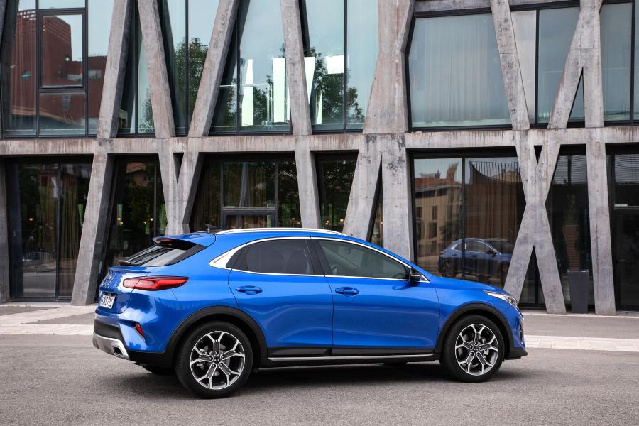  Kia XCeed 2019 года  (WW) (фото 37 из 40)